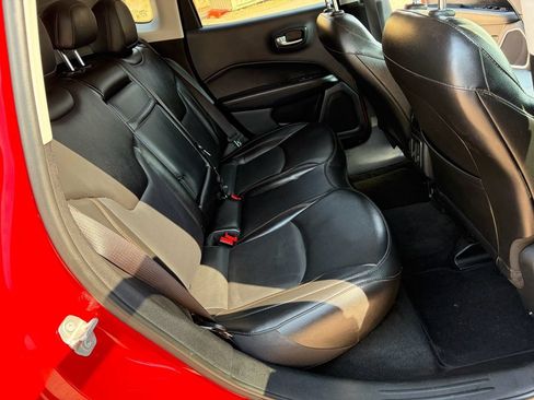 Used 2019 Jeep Compass Limited AWD/4WD image 16