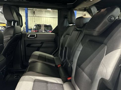 Certified 2024 Ford Bronco Big Bend w/ Sasquatch Package AWD/4WD image 30