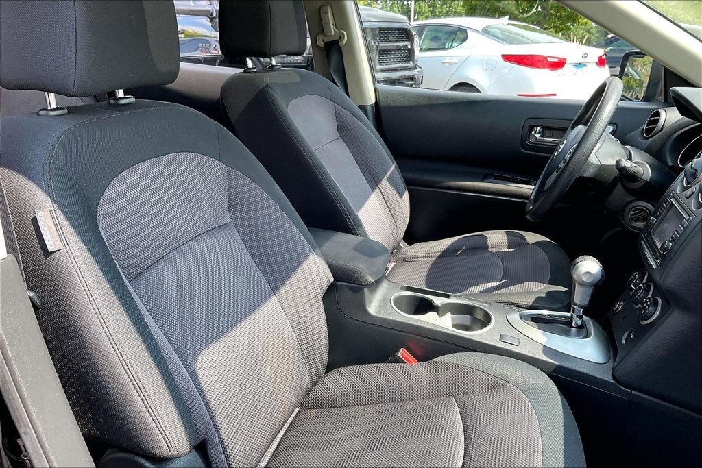Used 2013 Nissan Rogue SV w/ Premium Pkg AWD/4WD image 8