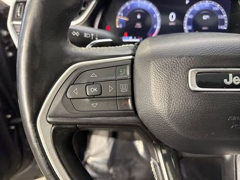 Used 2022 Jeep Grand Cherokee L Laredo AWD/4WD image 12