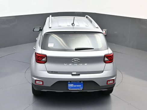 Certified 2026 Hyundai Venue SEL FWD image 18