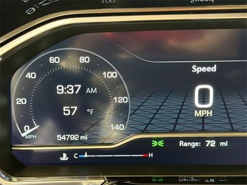 Used 2022 GMC Sierra 1500 Elevation w/ Preferred Package image 12