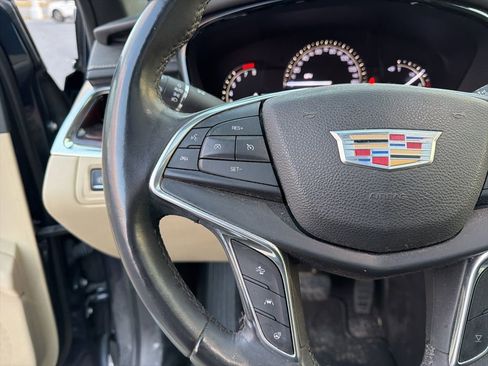 Used 2017 Cadillac XT5 Luxury w/ Driver Awareness Package image 33