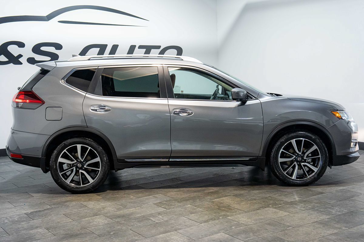 Used 2018 Nissan Rogue SL w/ Premium Package FWD image 22