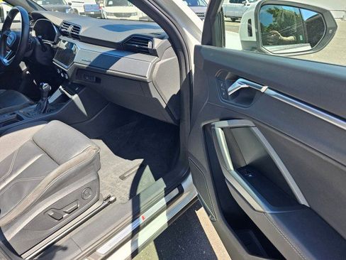 Used 2020 Audi Q3 2.0T Premium Plus image 10