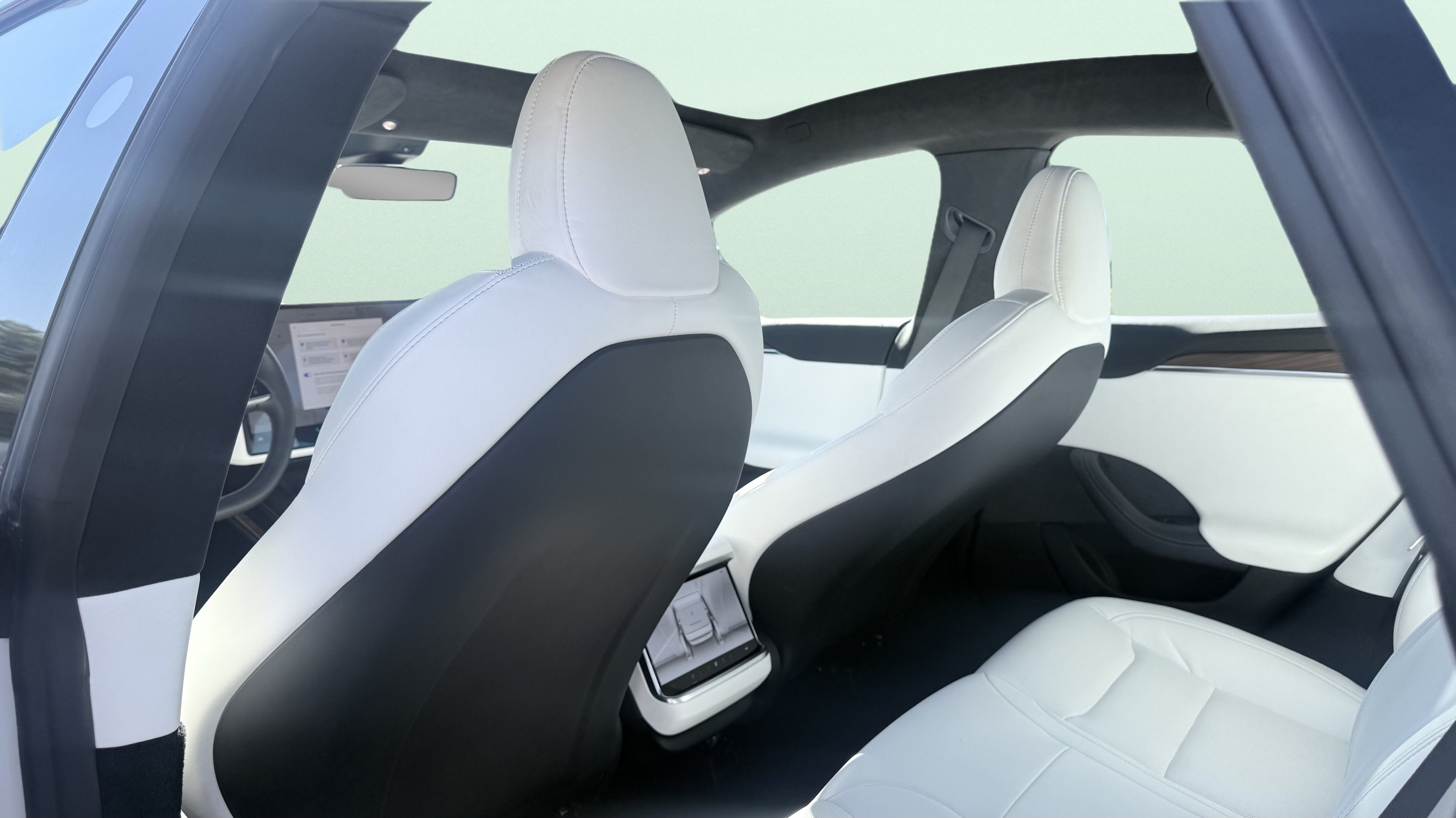 Used 2023 Tesla Model S AWD/4WD image 33
