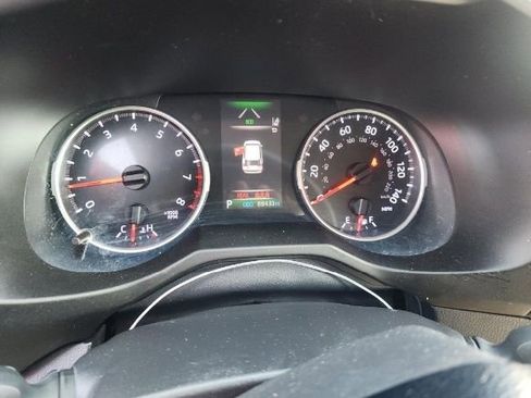 Used 2019 Toyota RAV4 LE image 8