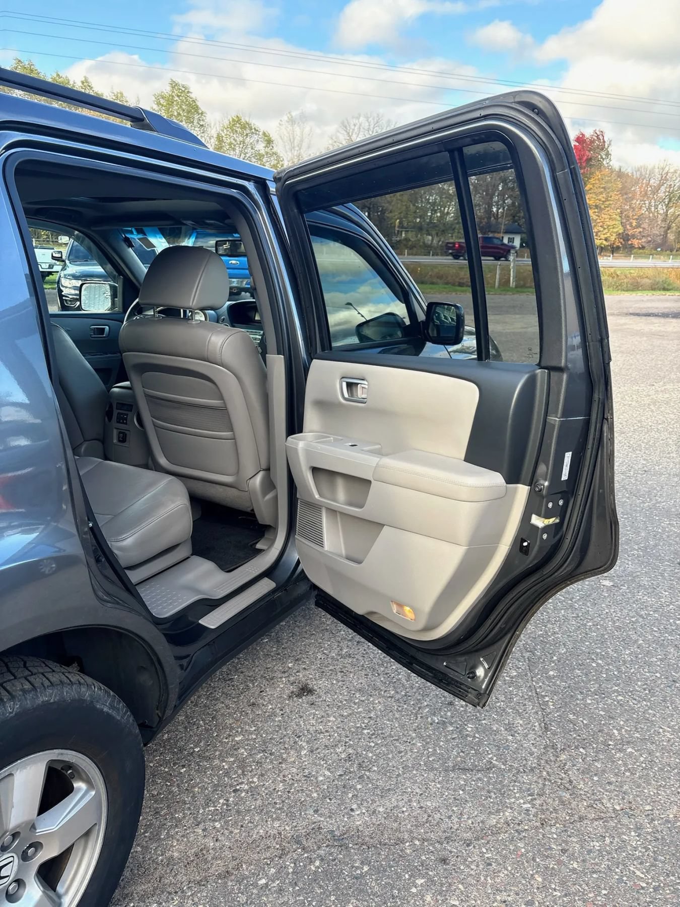 Used 2011 Honda Pilot EX-L image 38