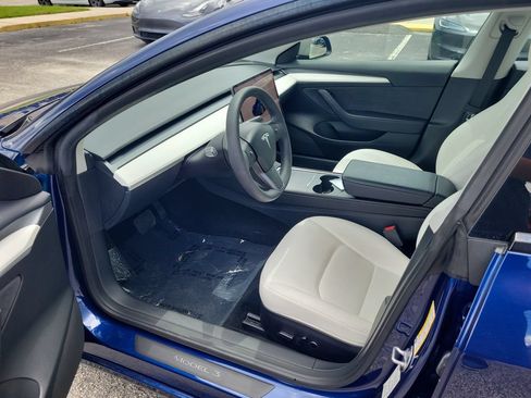 Used 2023 Tesla Model 3 Standard Range RWD image 15