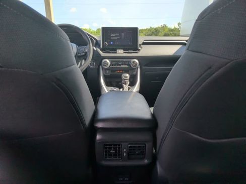 Used 2025 Toyota RAV4 XLE w/ Convenience Package AWD/4WD image 33