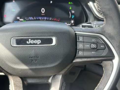 Used 2023 Jeep Grand Cherokee 4WD 4xe image 21