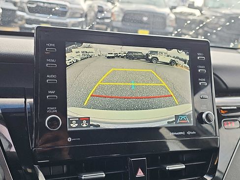 Used 2023 Toyota Camry XSE image 18
