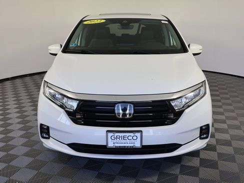 Used 2023 Honda Odyssey Touring image 3