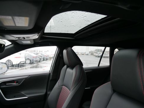 Used 2025 Toyota RAV4 XSE image 30