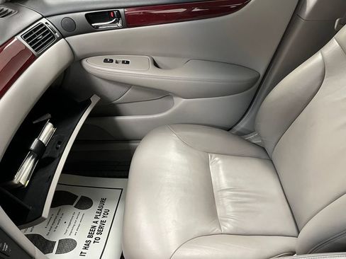 Used 2003 Lexus ES 330 FWD image 38