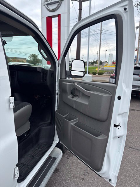 Used 2025 Chevrolet Express 2500 w/ Driver Convenience Package RWD image 12