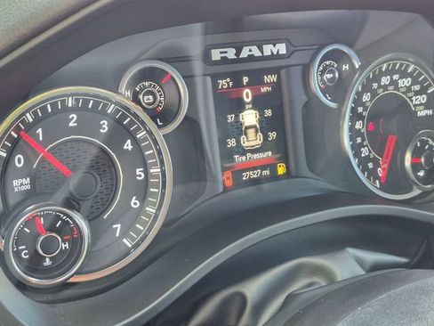 Used 2023 RAM 1500 Big Horn AWD/4WD image 16