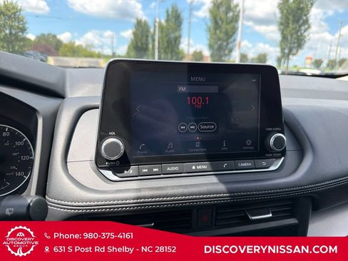 Certified 2025 Nissan Rogue SV AWD/4WD image 15