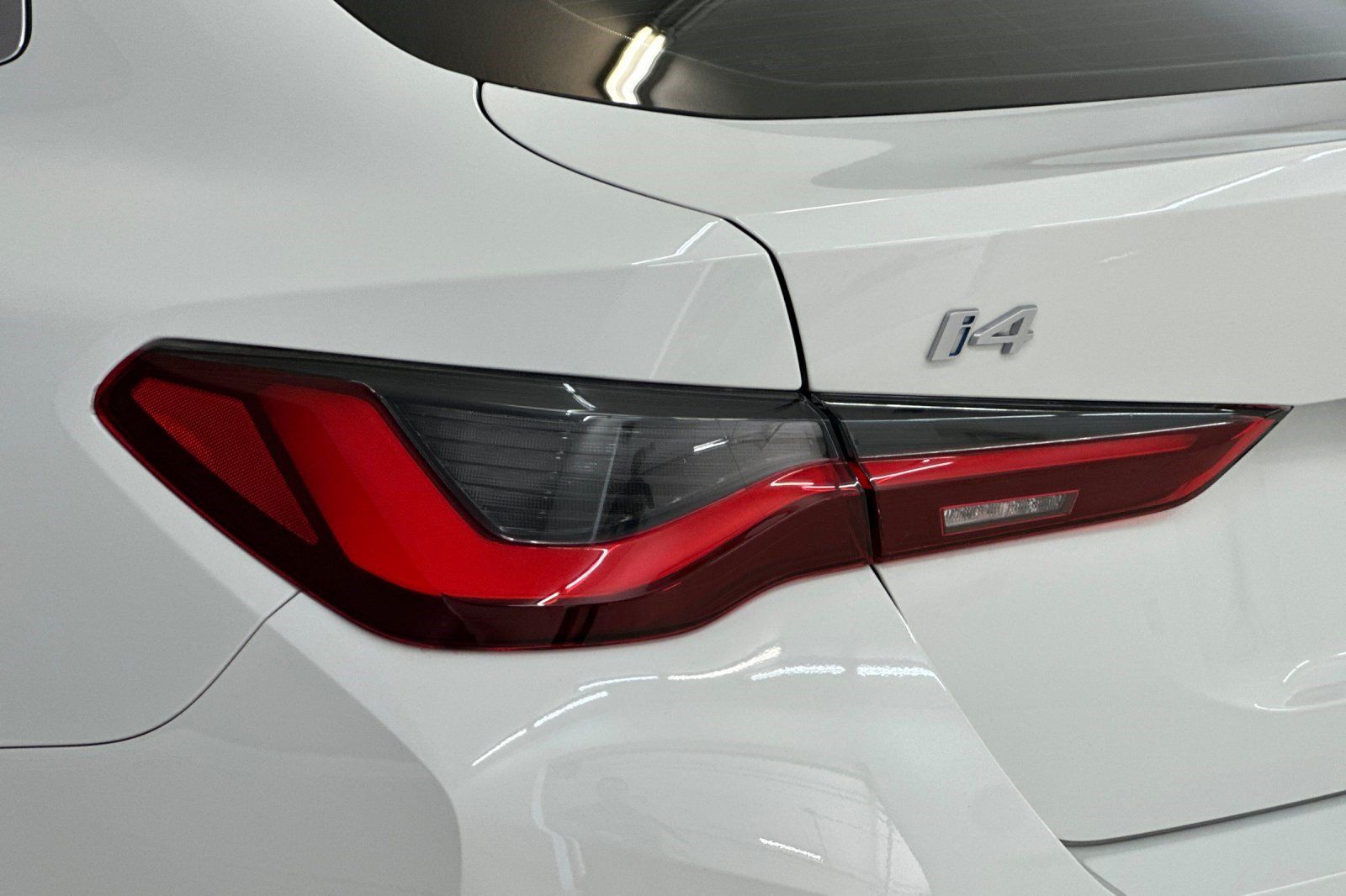 Certified 2023 BMW i4 eDrive40 RWD image 29