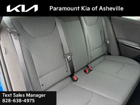 New 2025 Kia K4 LXS image 20