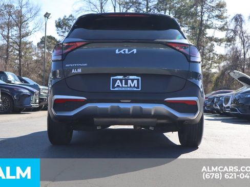 Used 2024 Kia Sportage LX image 7