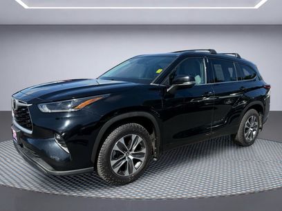 Used 2021 Toyota Highlander XLE