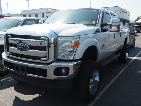 Used 2015 Ford F250 XLT w/ Camper Package AWD/4WD image 1