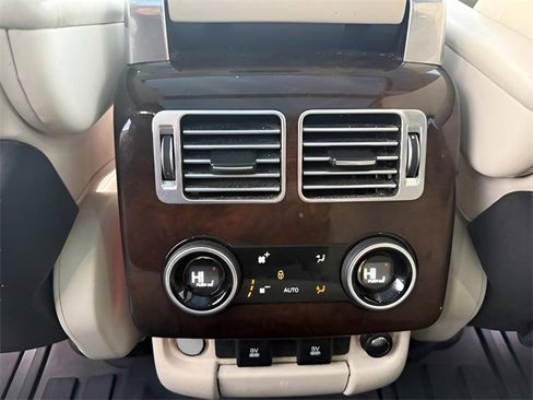 Used 2020 Land Rover Range Rover HSE image 20