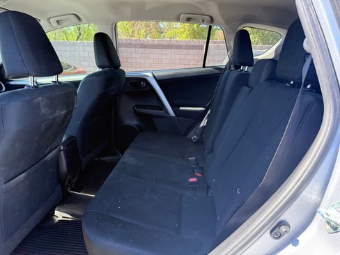 Used 2017 Toyota RAV4 LE w/ Carpet Mat Package FWD image 10