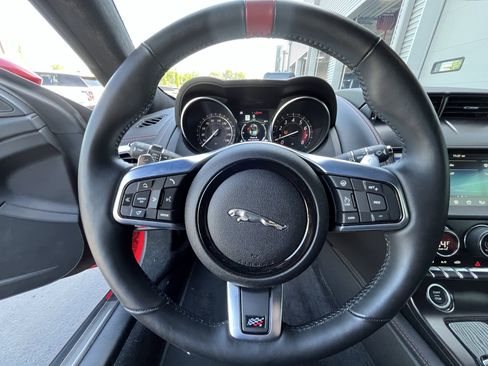 Used 2020 Jaguar F-TYPE Checkered Flag image 19