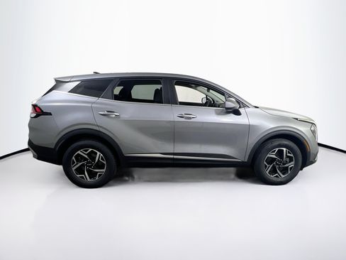 Used 2023 Kia Sportage LX AWD/4WD image 4