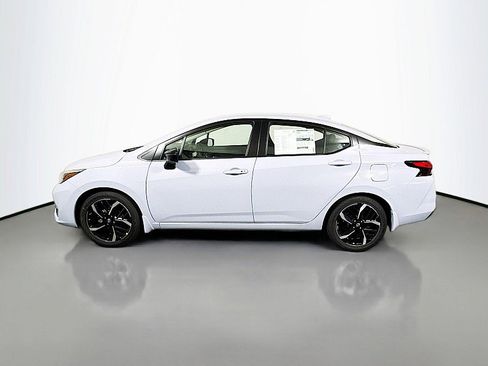 New 2025 Nissan Versa SR w/ Trunk Package image 4