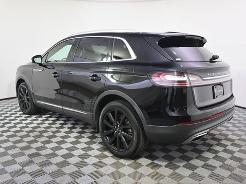 Used 2023 Lincoln Nautilus Reserve w/ Monochromatic Package AWD/4WD image 3