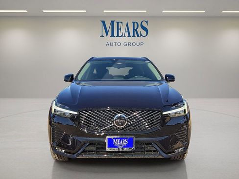 New 2026 Volvo XC60 B5 Plus w/ Protection Package Premier image 8