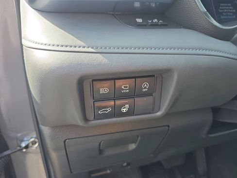 Used 2024 Toyota Highlander Platinum AWD/4WD image 24