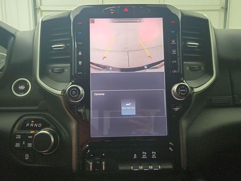 New 2026 RAM 1500 4x4 Crew Cab image 25