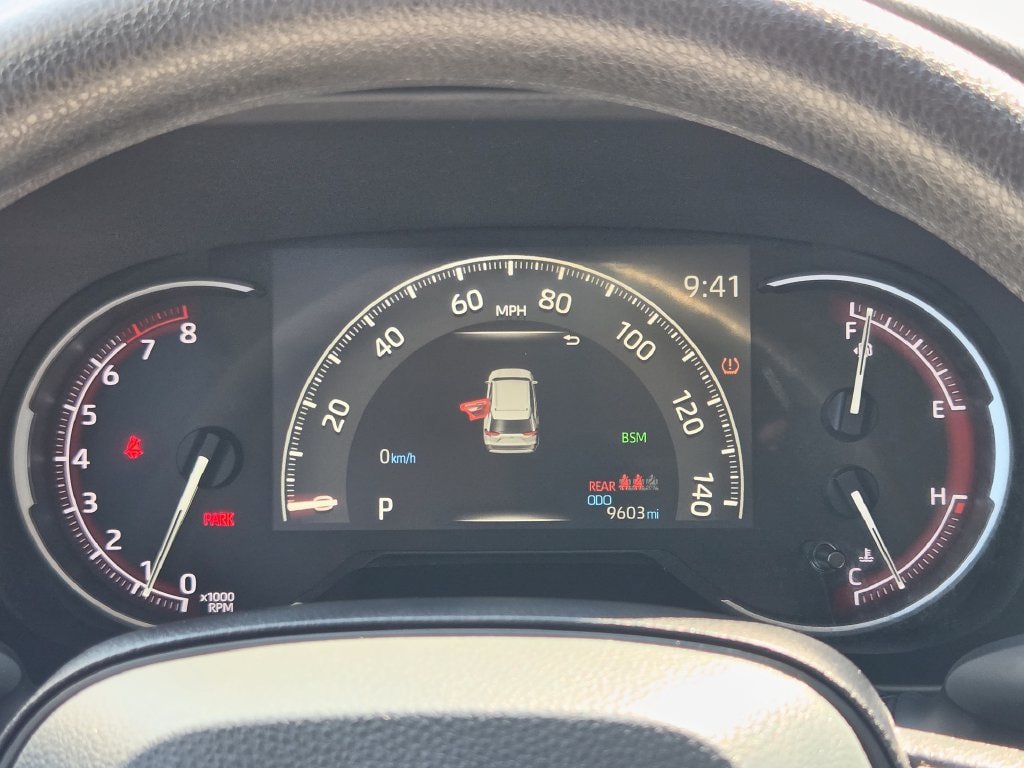 Used 2025 Toyota RAV4 XLE w/ Convenience Package FWD image 16