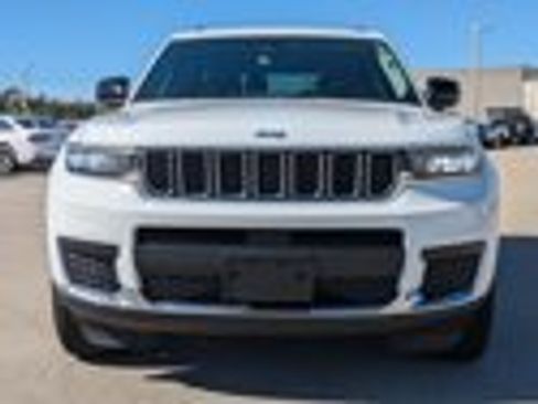 Used 2021 Jeep Grand Cherokee L Laredo w/ Luxury Tech Group I image 35