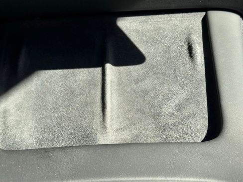 Used 2023 Tesla Model Y Long Range image 29