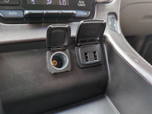 Used 2019 Chevrolet Tahoe LT AWD/4WD image 36