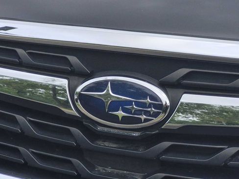 Used 2018 Subaru Forester 2.5i Limited AWD/4WD image 12