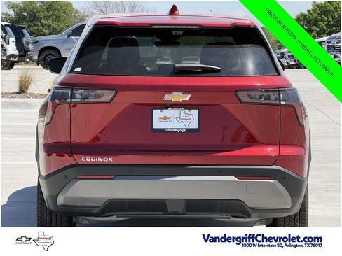 New 2026 Chevrolet Equinox LT w/ Safety and Technology Package FWD image 5