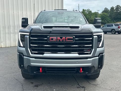 Used 2025 GMC Sierra 2500 AT4 w/ AT4 Premium Plus Package AWD/4WD image 3