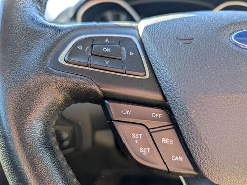 Used 2016 Ford Focus SE w/ Equipment Group 201A image 14