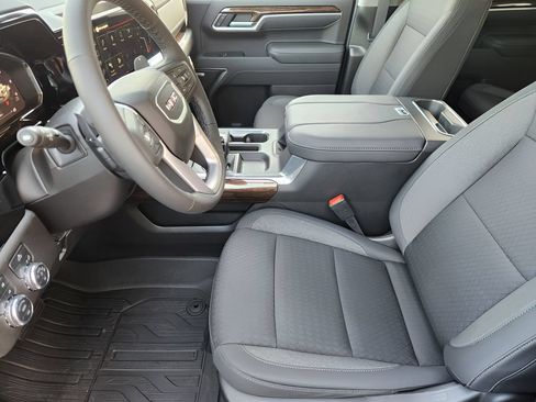 New 2026 GMC Sierra 1500 Elevation w/ Preferred Package AWD/4WD image 8