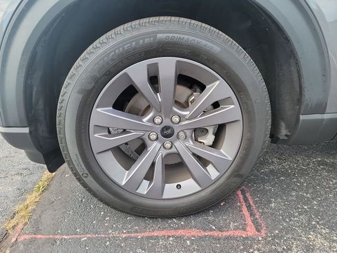 Used 2022 Ford Explorer XLT w/ Equipment Group 202A image 28