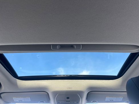 New 2026 Nissan Sentra SR w/ SR Premium Package image 18