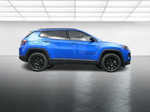 New 2026 Jeep Compass Latitude image 25