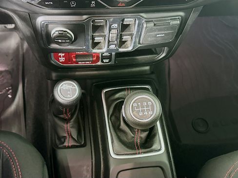 Used 2023 Jeep Gladiator Rubicon w/ Trailer Tow Package image 24