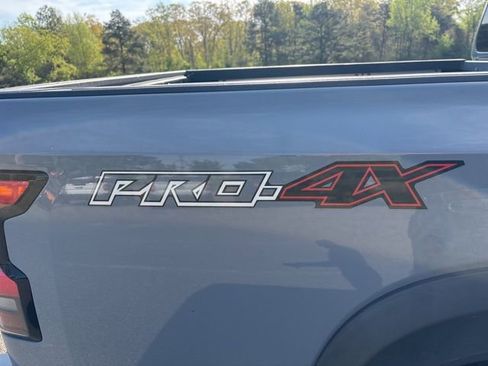 Used 2023 Nissan Frontier PRO-4X w/ Pro Convenience Package AWD/4WD image 5